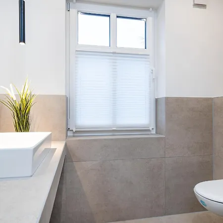 Ferienhaus Hafenkiste 2, Neu In Zentraler Lage Mit Garten, 2 Bäder *
