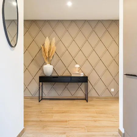 Ferienhaus Hafenkiste 2, Neu In Zentraler Lage Mit Garten, 2 Bäder *
